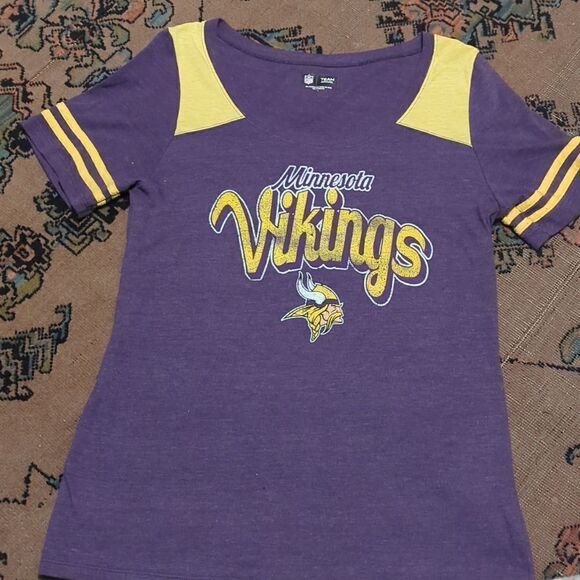 NFL Minnesota Vikings Women's Short Sleeve Purple T Shirt Team Apparel Size L - Picture 1 of 6